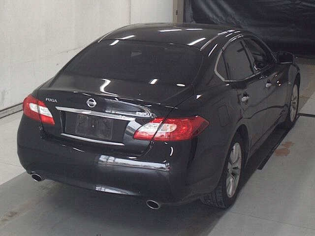 NISSAN FUGA 2014