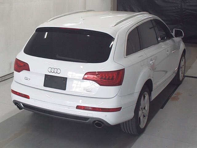AUDI Q7 2012