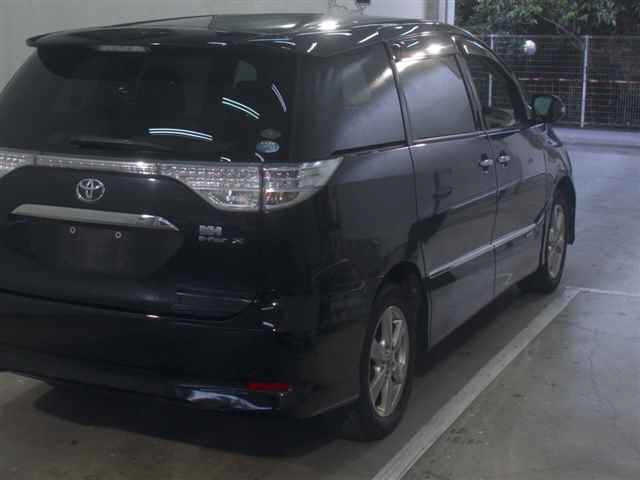 TOYOTA ESTIMA HYBRID 2010