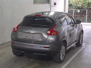 NISSAN JUKE 2010