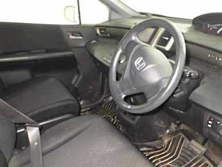 HONDA FREED 2010