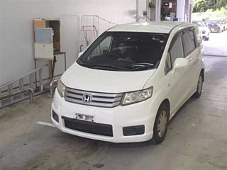 HONDA FREED 2010