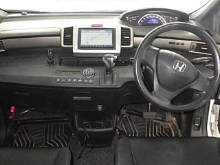 HONDA FREED 2010