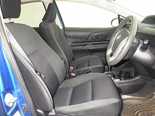 TOYOTA AQUA 2015