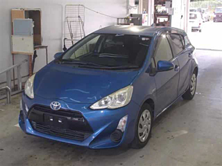 TOYOTA AQUA 2015