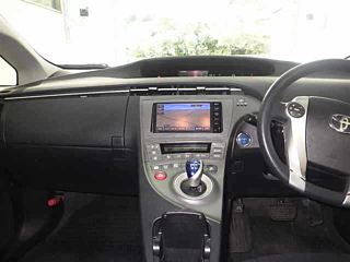 TOYOTA PRIUS 2016