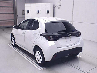 Заказать TOYOTA YARIS