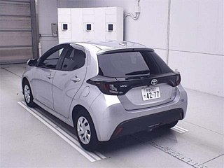 Заказать TOYOTA YARIS
