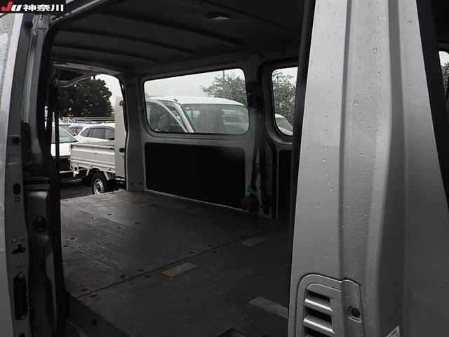 NISSAN CARAVAN VAN 2018