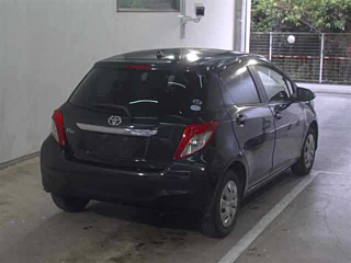 TOYOTA VITZ 2012