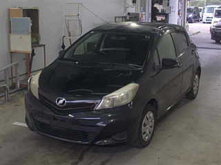 TOYOTA VITZ 2012