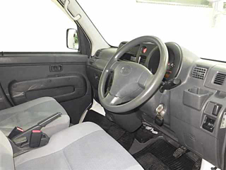 DAIHATSU HIJET VAN 2015