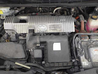 TOYOTA PRIUS ALPHA 2012