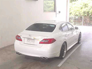 NISSAN FUGA 2011