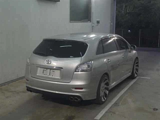 TOYOTA MARK X ZIO 2010