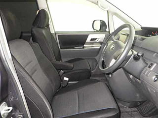 TOYOTA VOXY 2008
