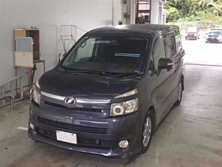 TOYOTA VOXY 2008