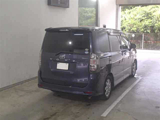 TOYOTA VOXY 2008