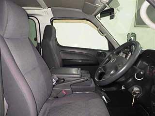 NISSAN CARAVAN VAN 2010