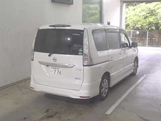 NISSAN SERENA 2013
