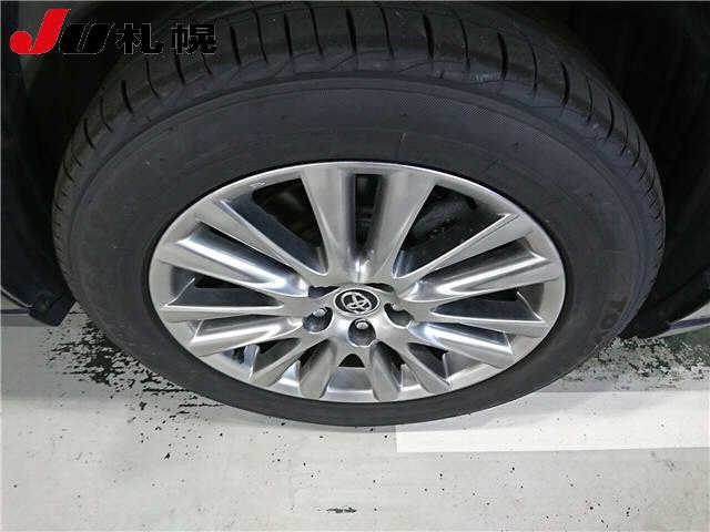 TOYOTA HARRIER 2019