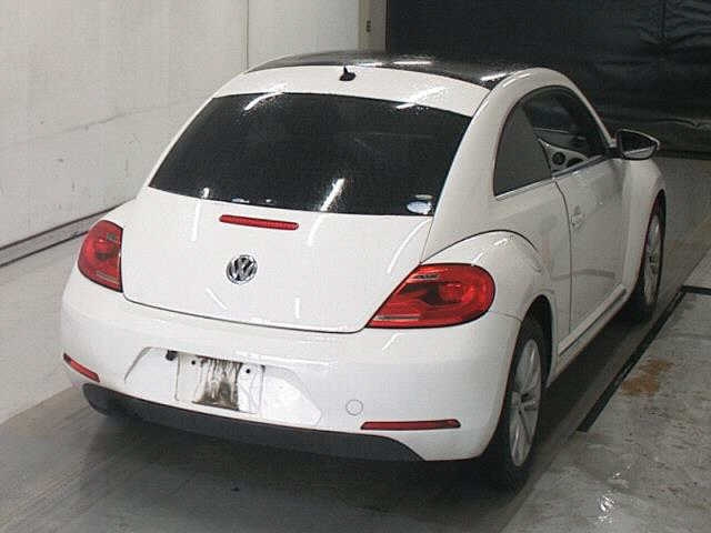 VOLKSWAGEN THE BEETLE 2012