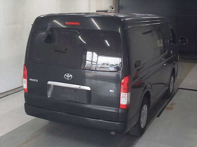 TOYOTA HIACE 2016