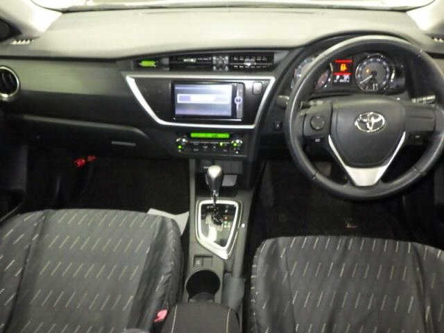 TOYOTA AURIS 2013