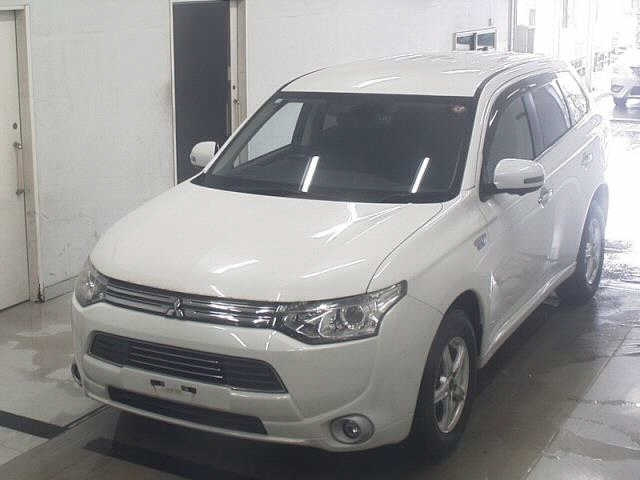 MITSUBISHI OUTLANDER PHEV 2014