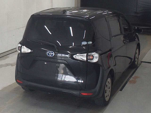 TOYOTA SIENTA 2017