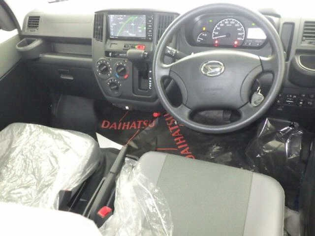 DAIHATSU GRAN MAX 2024