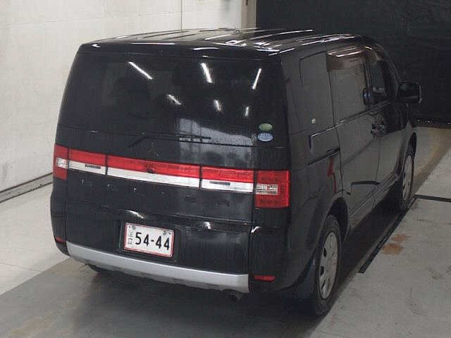 MITSUBISHI DELICA D5 2012