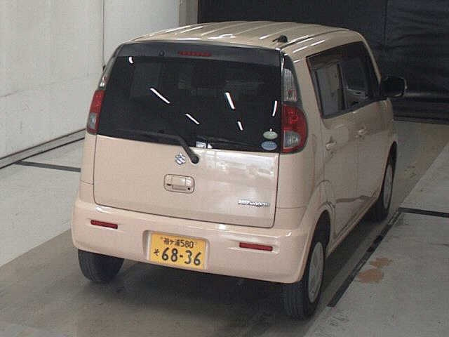 SUZUKI MRWAGON 2011
