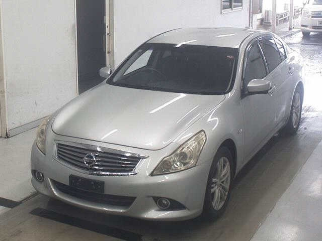 NISSAN SKYLINE 2010