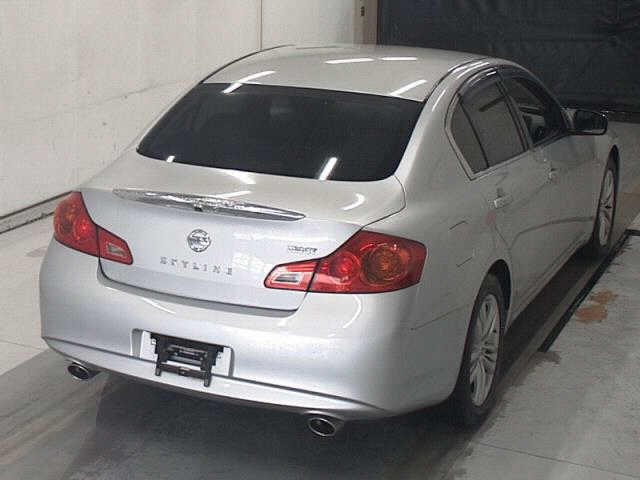NISSAN SKYLINE 2010