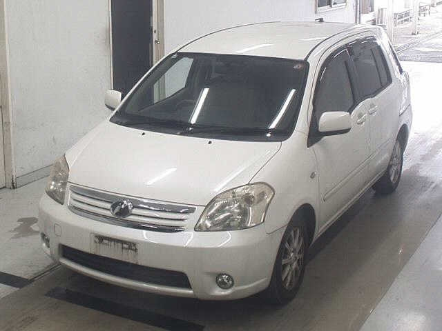 TOYOTA RAUM 2008