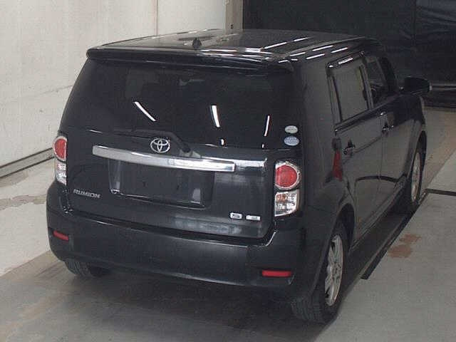 TOYOTA COROLLA RUMION 2012