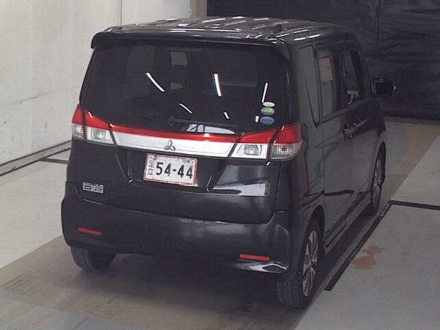 MITSUBISHI DELICA D2 2014