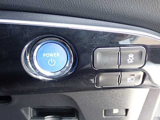 TOYOTA PRIUS 2019