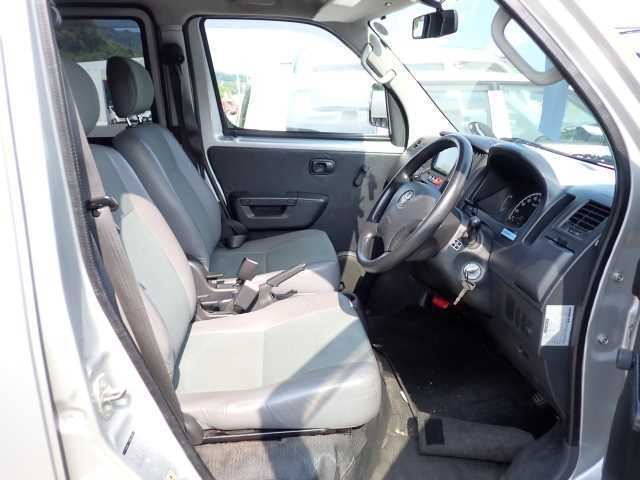 TOYOTA TOWN ACE VAN 2017