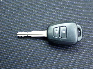TOYOTA SUCCEED 2015