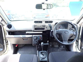 TOYOTA SUCCEED 2015