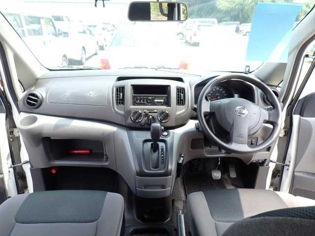 NISSAN NV200 2018