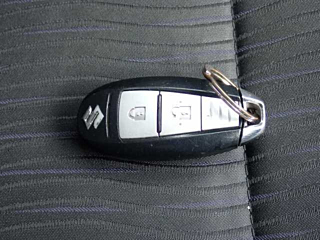 SUZUKI SWIFT 2012