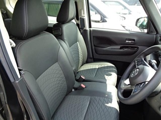 NISSAN ROOX 2022