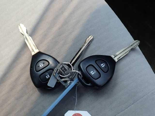 TOYOTA COROLLA AXIO 2008