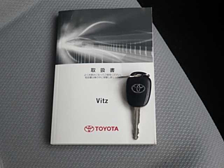TOYOTA VITZ 2014