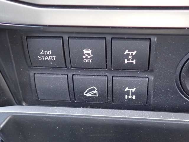 TOYOTA LAND CRUISER PRADO 2018