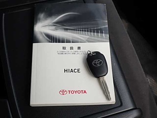 TOYOTA HIACE VAN 2020