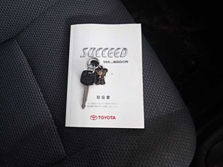 TOYOTA SUCCEED 2011